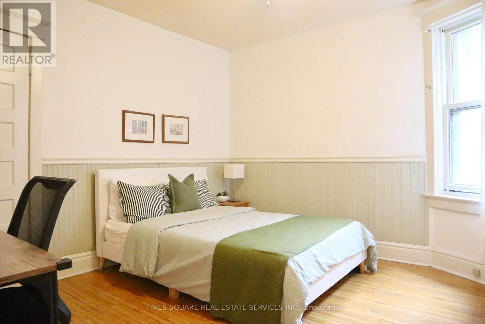 7 Badgerow Avenue, Toronto, Ontario  M4M 1T9 - Photo 7 - E12896722