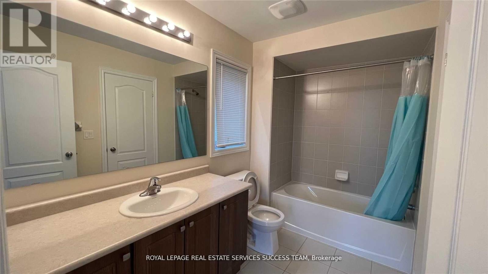 1915 Douglas Langtree Drive, Oshawa (Taunton), Ontario  L1K 0Y6 - Photo 10 - E12896730