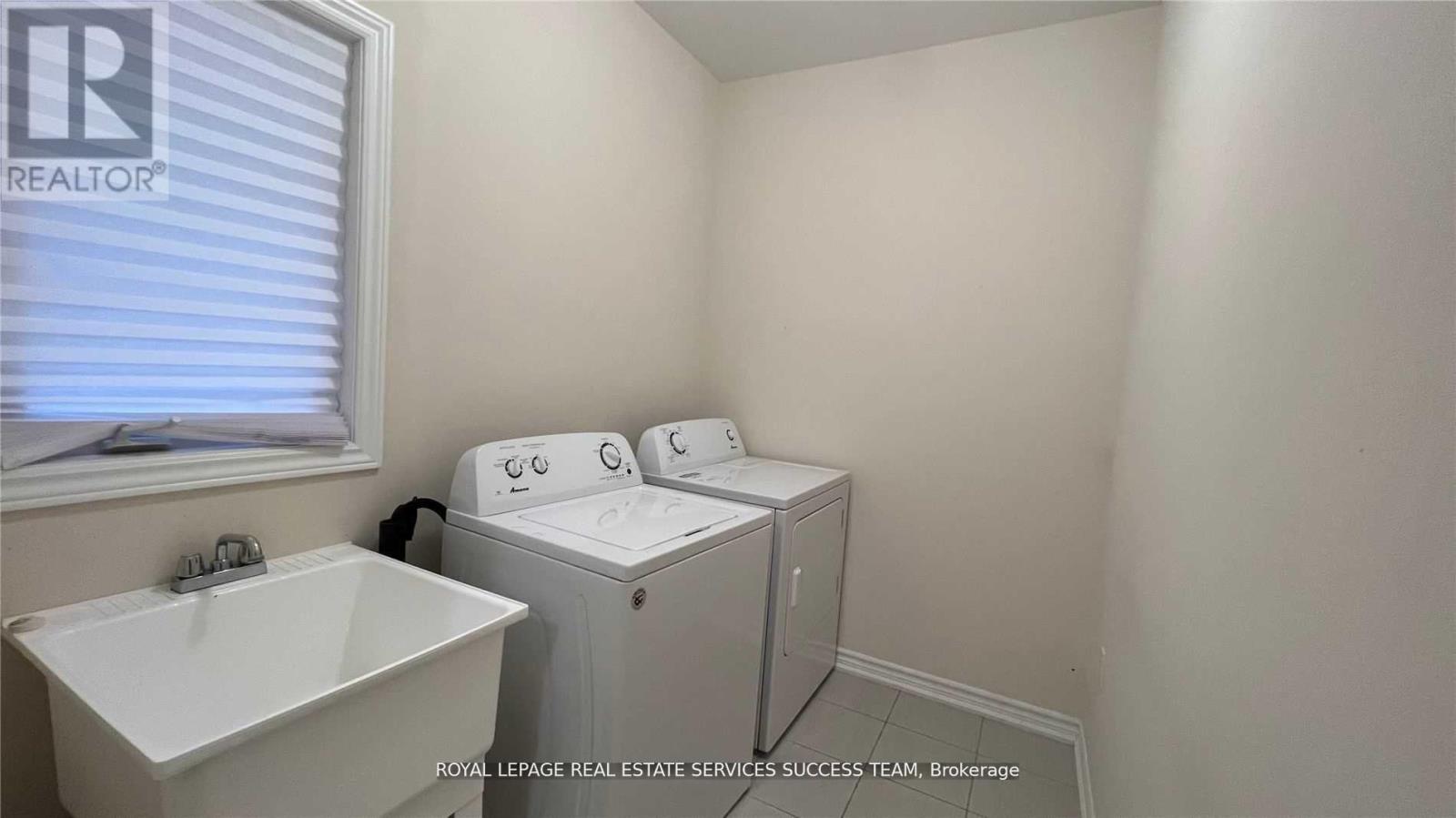 1915 Douglas Langtree Drive, Oshawa (Taunton), Ontario  L1K 0Y6 - Photo 7 - E12896730