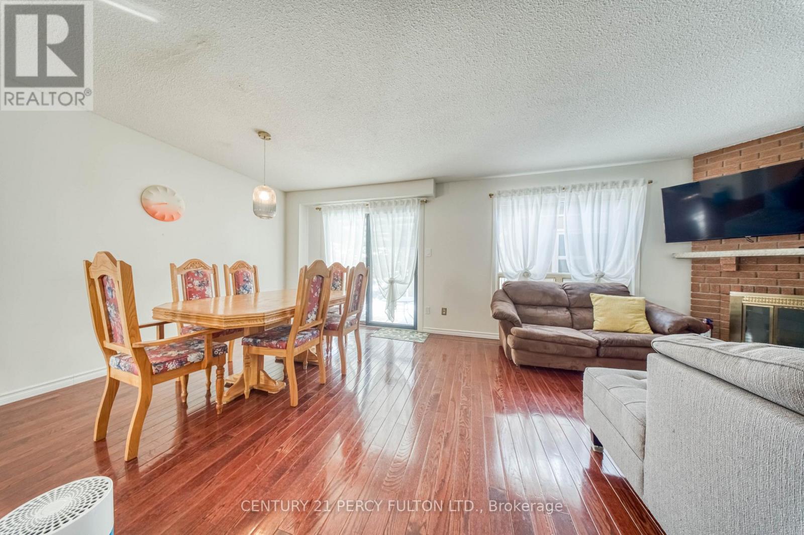 70 Millhouse Crescent, Toronto, Ontario  M1B 2E3 - Photo 4 - E12896776