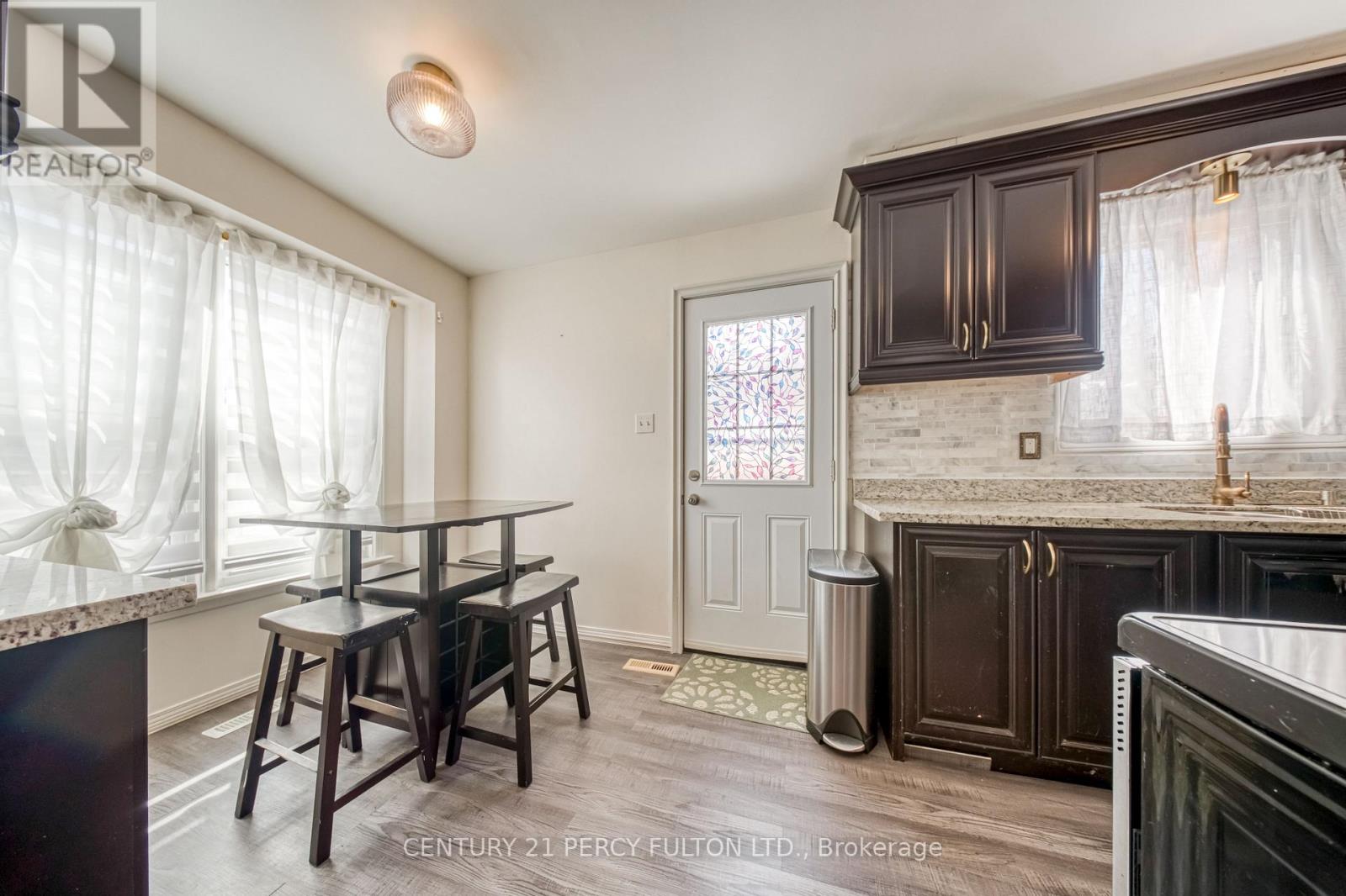 70 Millhouse Crescent, Toronto, Ontario  M1B 2E3 - Photo 6 - E12896776