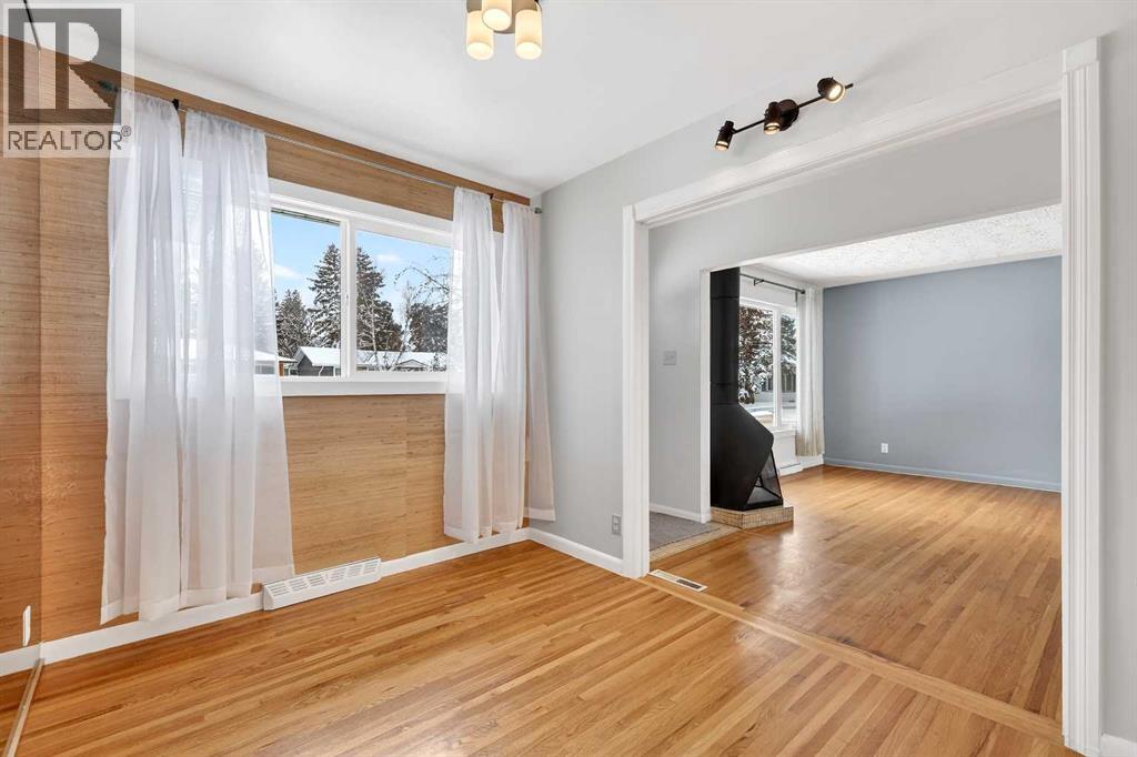 79 Hillary Crescent Sw, Calgary, Alberta  T2V 5J3 - Photo 16 - A2294116