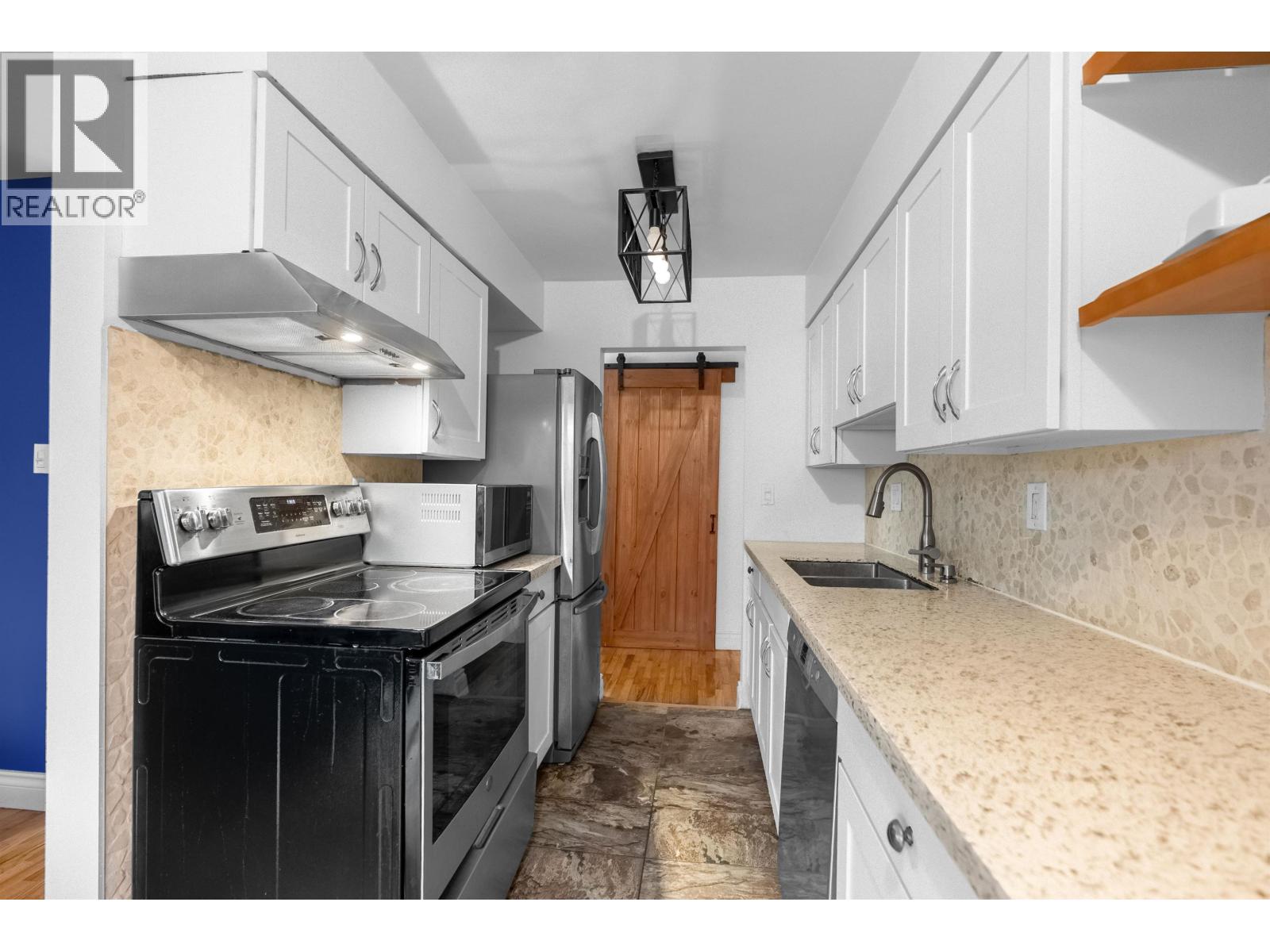 503 555 W 28th Street, North Vancouver, British Columbia  V7N 2J7 - Photo 11 - R3099180