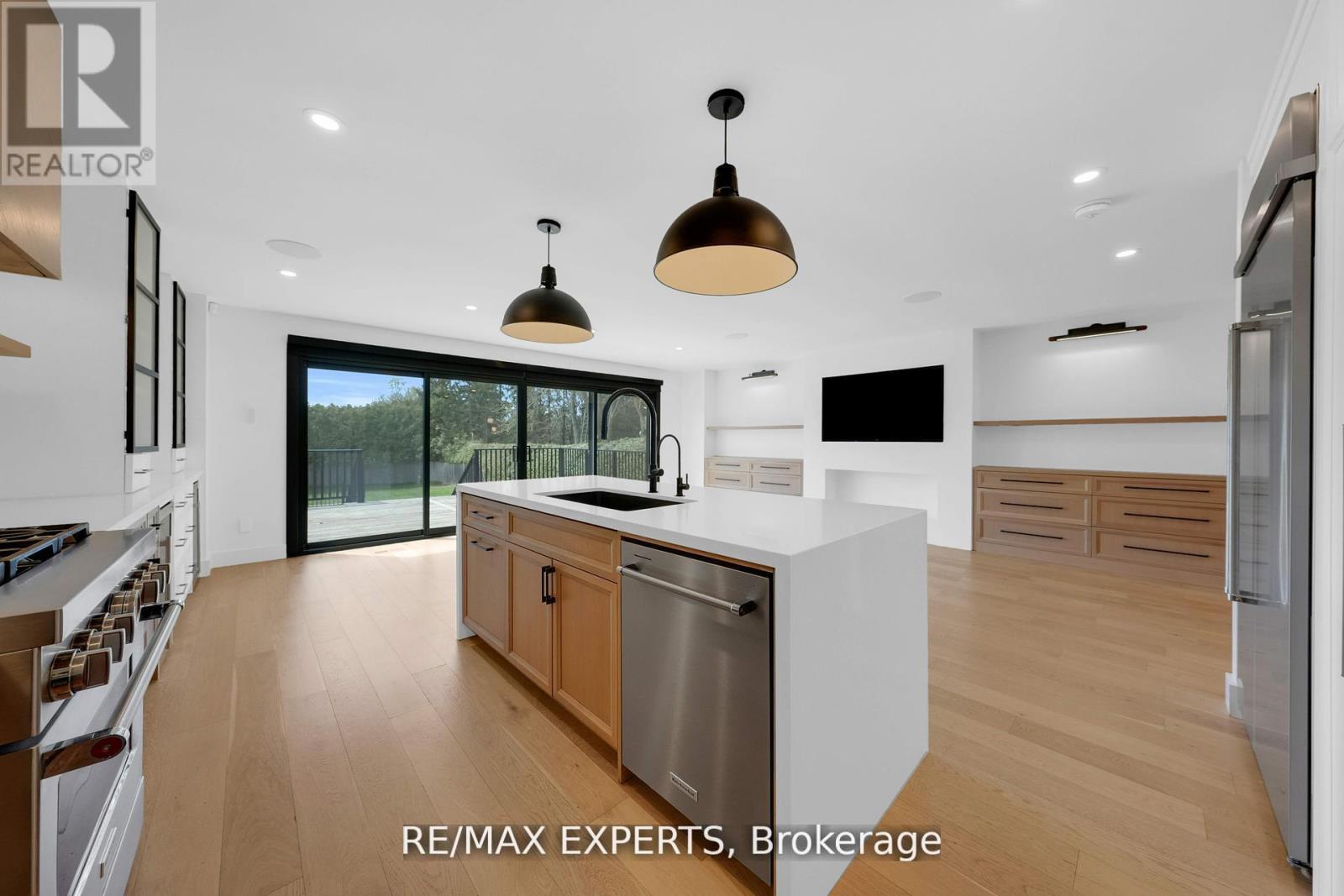 253 Spencer Avenue, Essa (Thornton), Ontario  L0L 2N0 - Photo 16 - N12896676