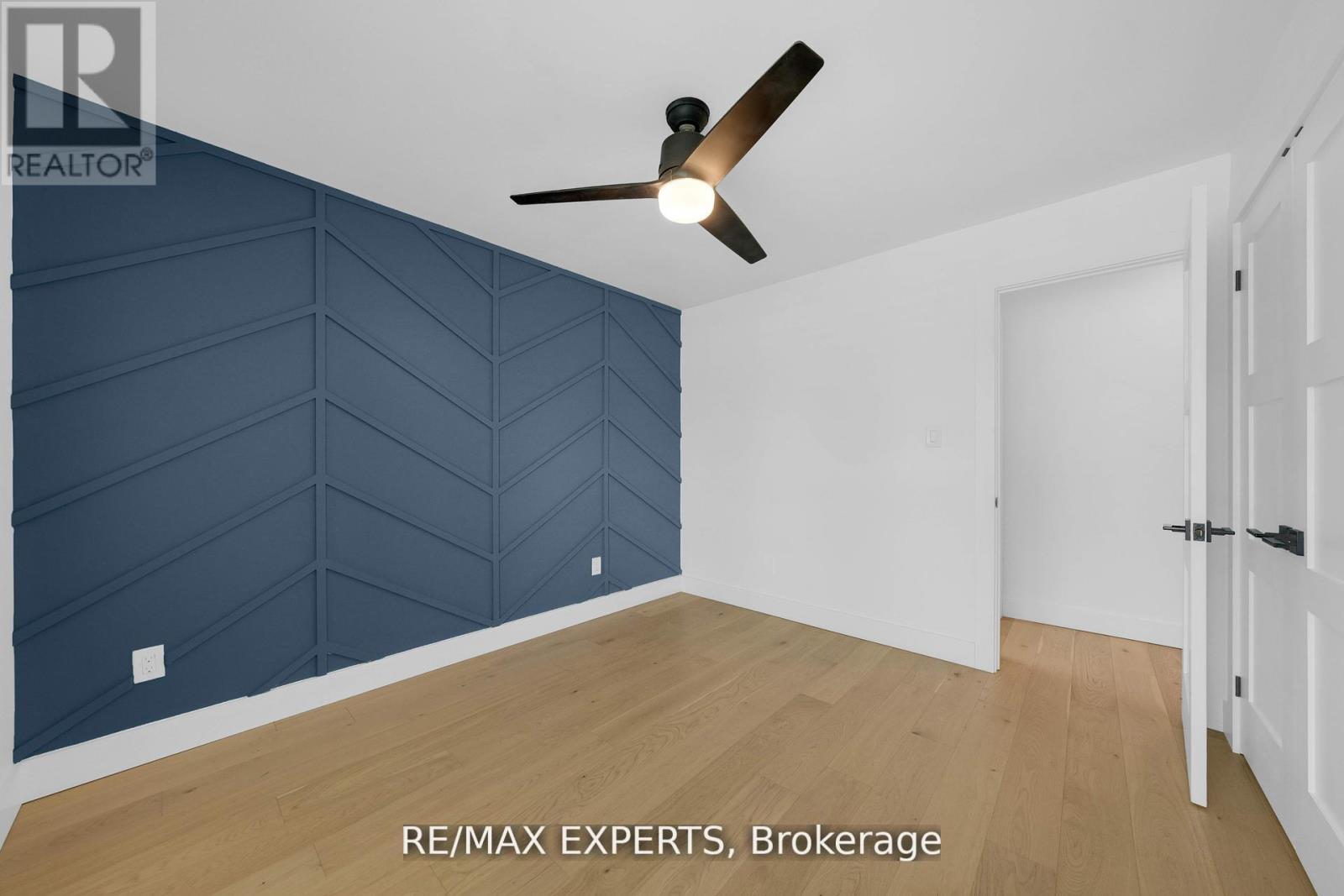 253 Spencer Avenue, Essa (Thornton), Ontario  L0L 2N0 - Photo 25 - N12896676