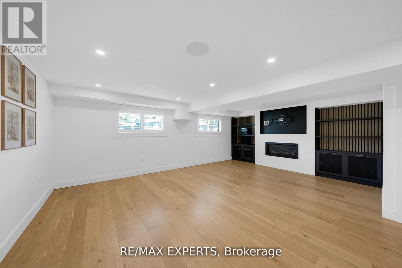 253 Spencer Avenue, Essa (Thornton), Ontario  L0L 2N0 - Photo 30 - N12896676