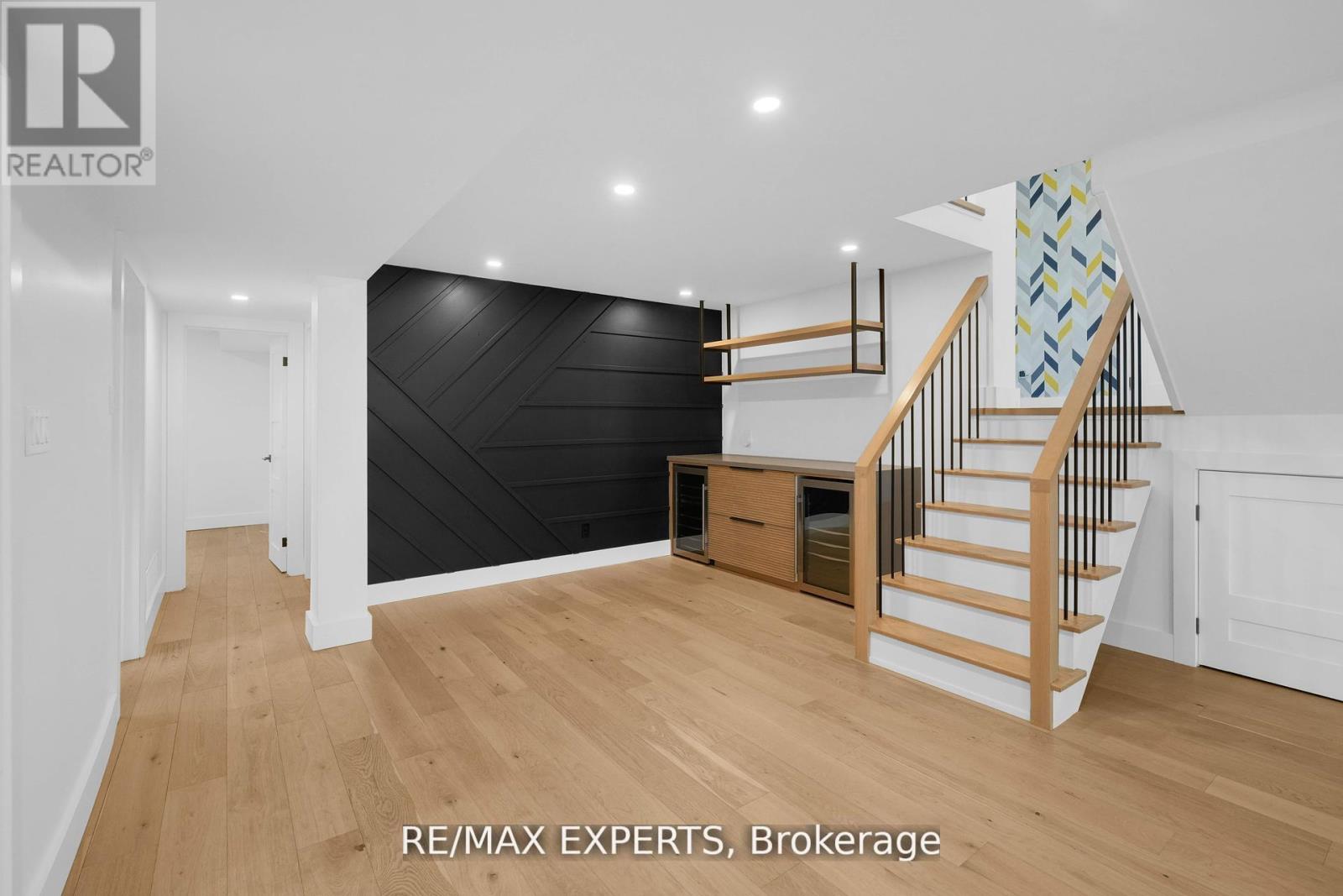 253 Spencer Avenue, Essa (Thornton), Ontario  L0L 2N0 - Photo 33 - N12896676