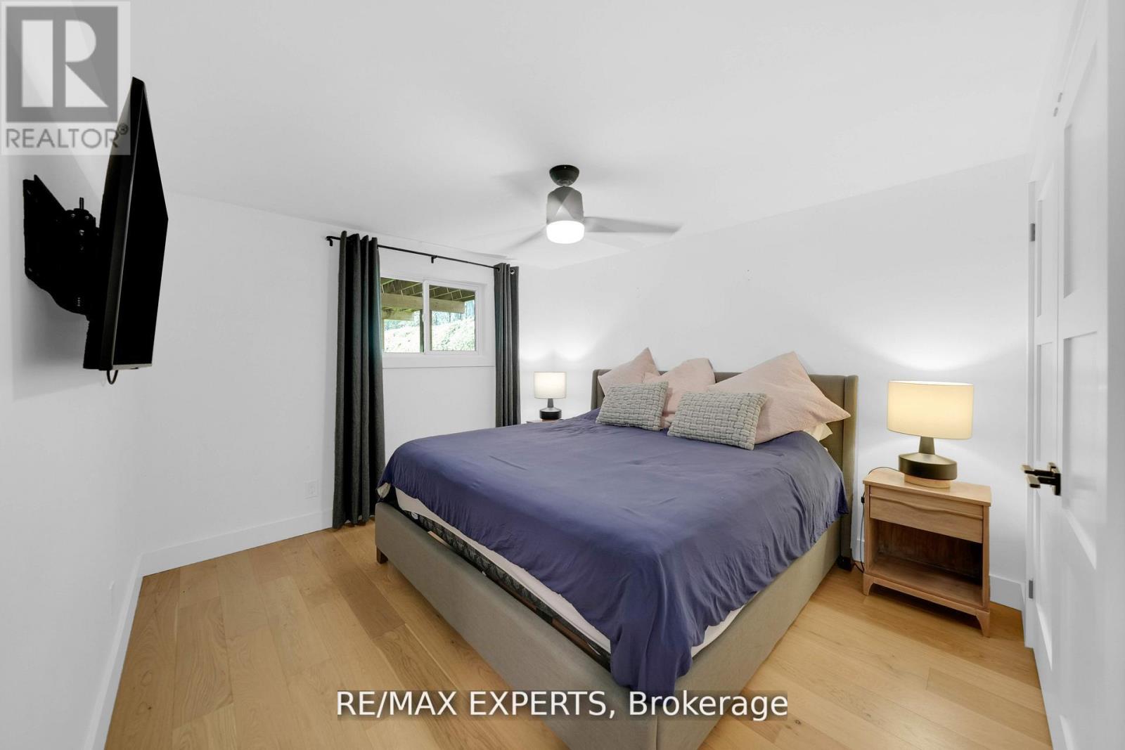 253 Spencer Avenue, Essa (Thornton), Ontario  L0L 2N0 - Photo 39 - N12896676