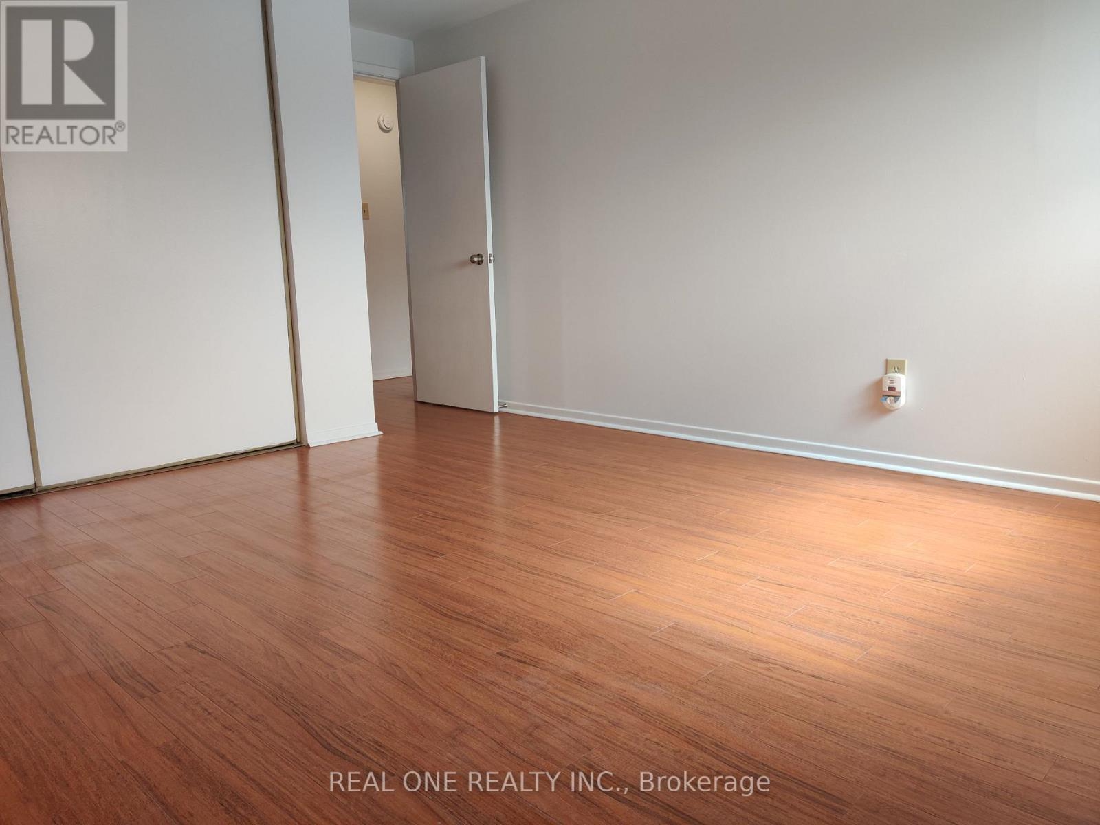 50 - 646 Village Parkway, Markham, Ontario  L3R 2S7 - Photo 23 - N12896740