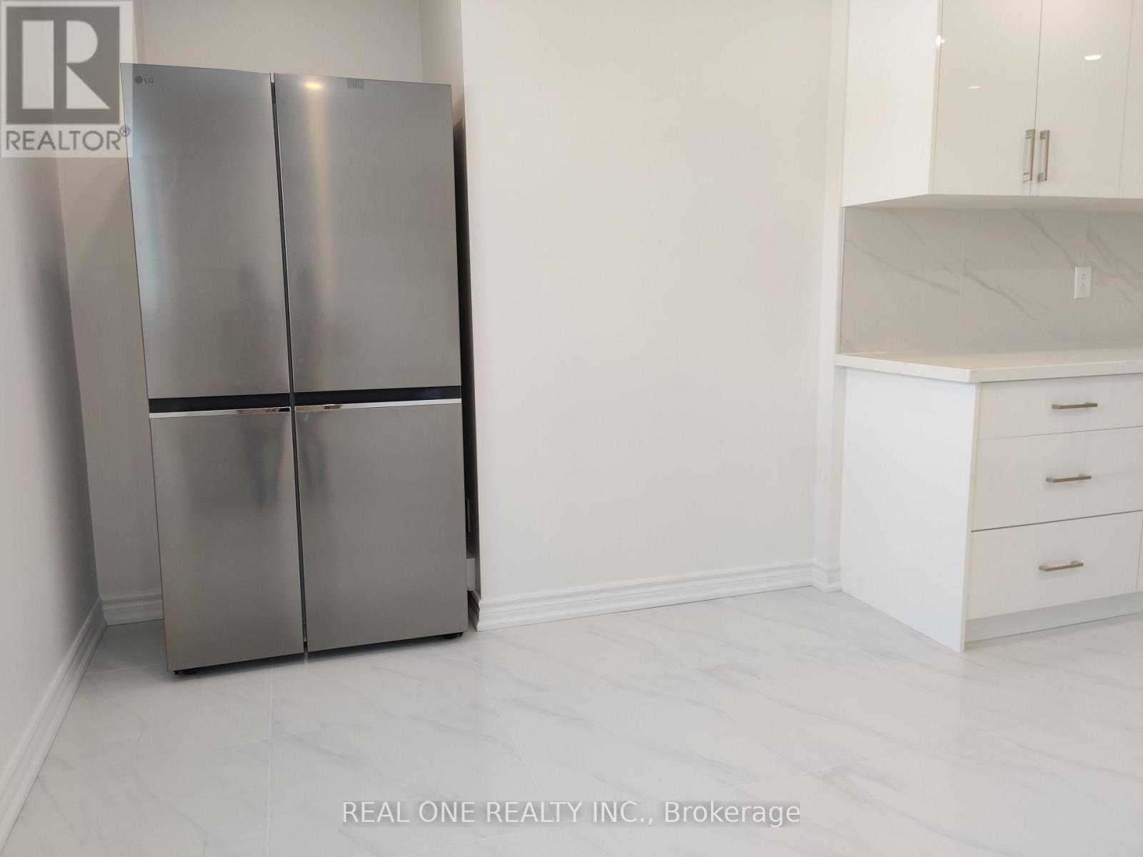 50 - 646 Village Parkway, Markham, Ontario  L3R 2S7 - Photo 9 - N12896740