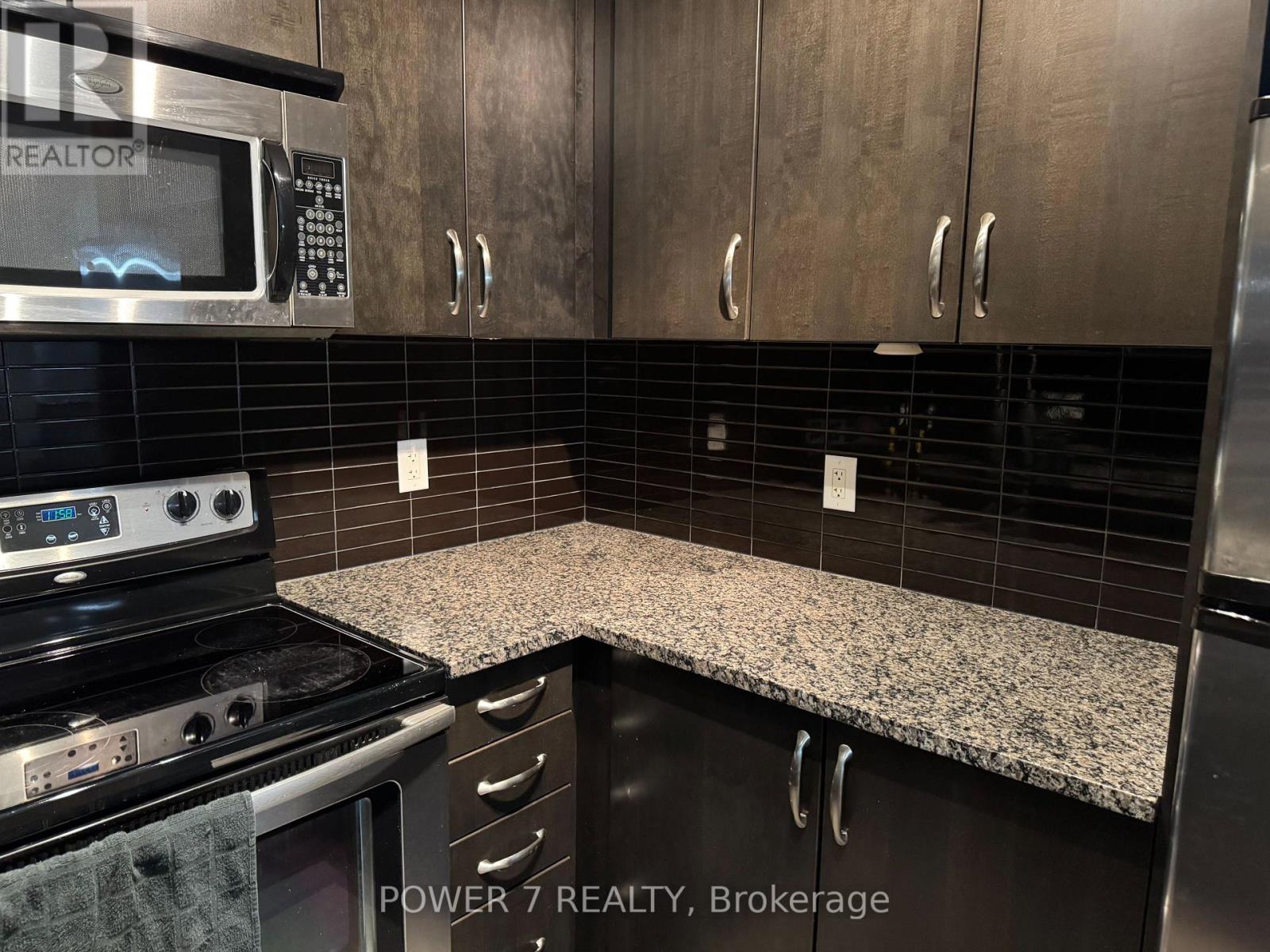 1615 - 9235 Jane Street, Vaughan, Ontario  L6A 0J8 - Photo 7 - N12896810