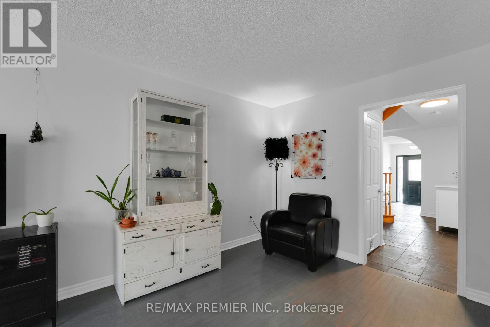 15 Michelle Drive, Vaughan, Ontario  L4L 9B8 - Photo 16 - N12896838