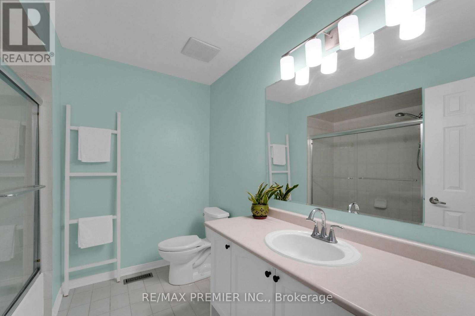 15 Michelle Drive, Vaughan, Ontario  L4L 9B8 - Photo 29 - N12896838