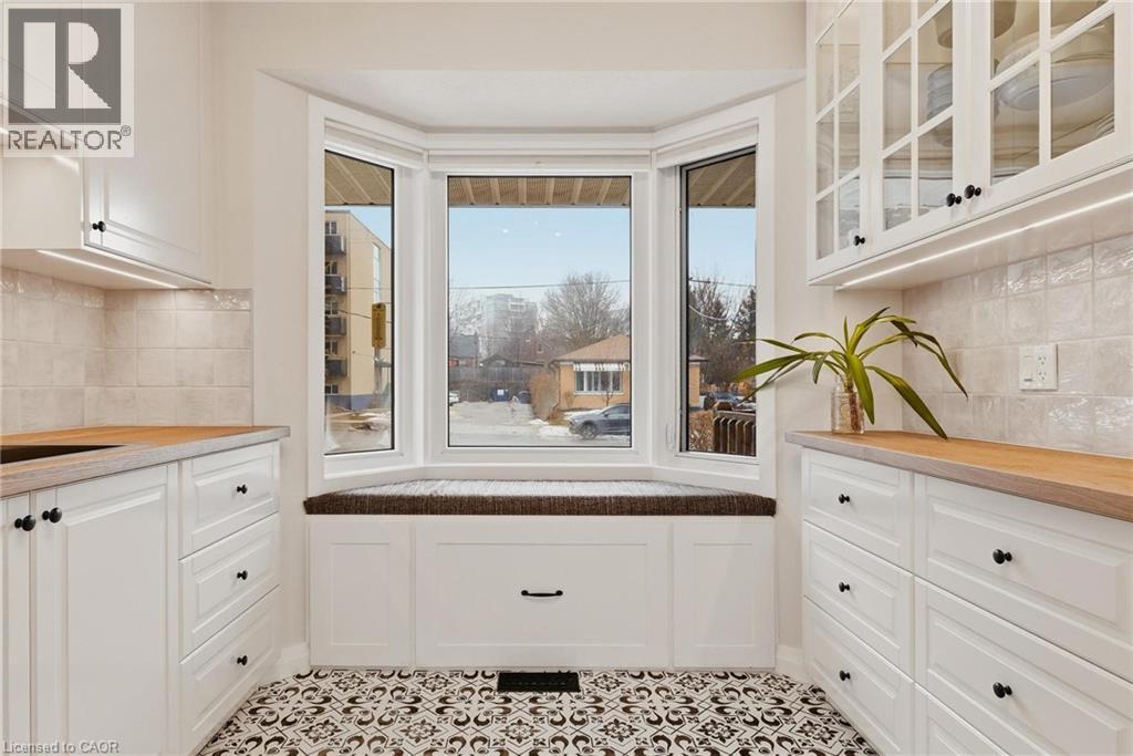 23 Talbot Street, Kitchener, Ontario  N2M 2A8 - Photo 5 - 40812570