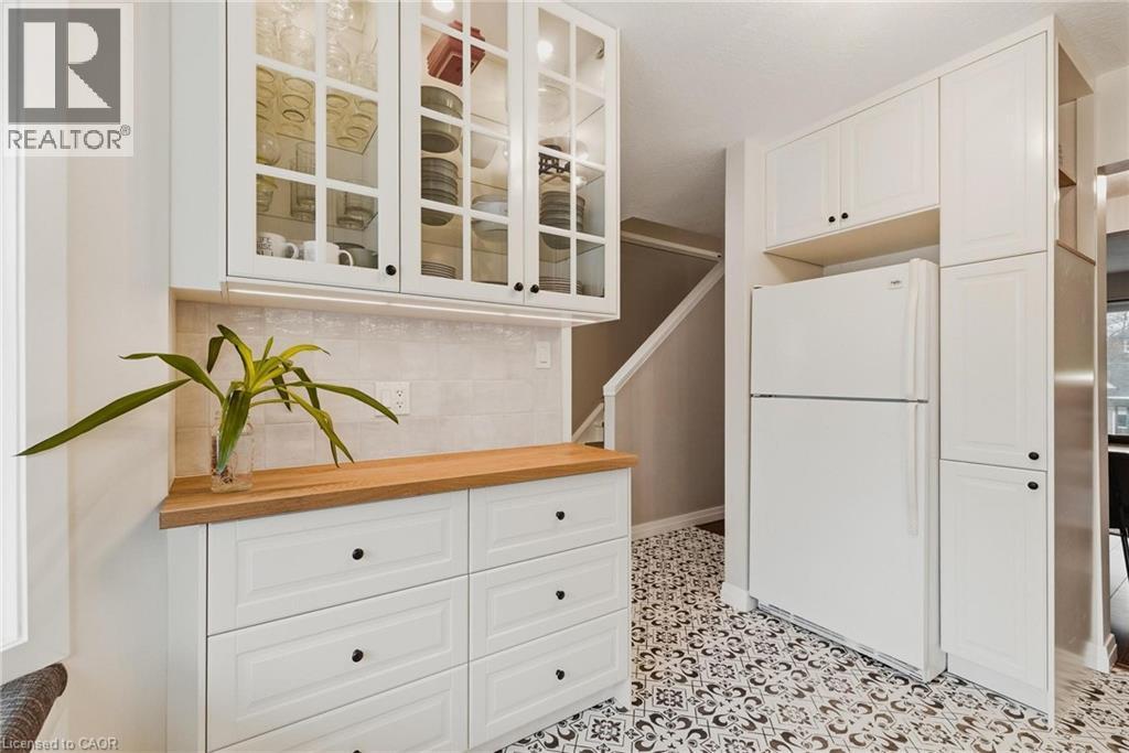 23 Talbot Street, Kitchener, Ontario  N2M 2A8 - Photo 8 - 40812570