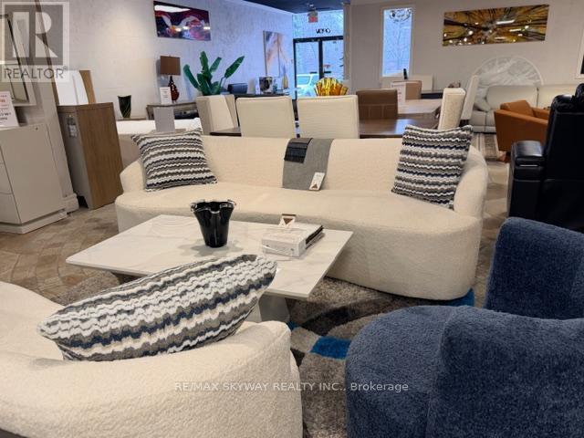 10 - 2111 Dunwin Drive, Mississauga, Ontario  L5L 3C1 - Photo 13 - W12896684