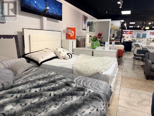 10 - 2111 Dunwin Drive, Mississauga, Ontario  L5L 3C1 - Photo 15 - W12896684