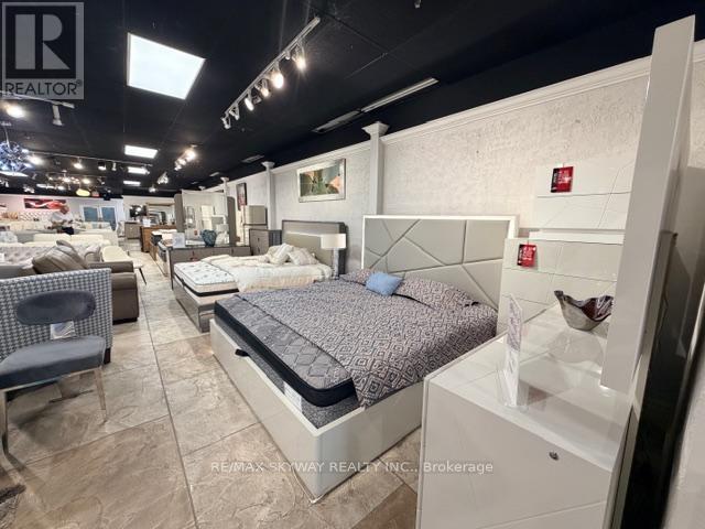 10 - 2111 Dunwin Drive, Mississauga, Ontario  L5L 3C1 - Photo 5 - W12896684