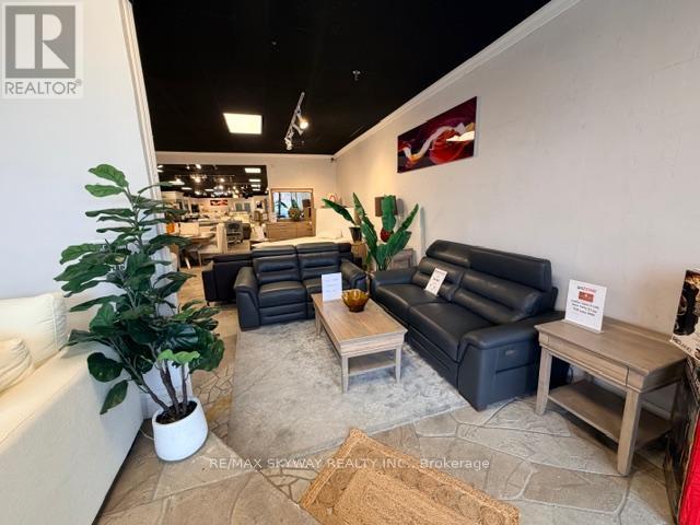 10 - 2111 Dunwin Drive, Mississauga, Ontario  L5L 3C1 - Photo 7 - W12896684