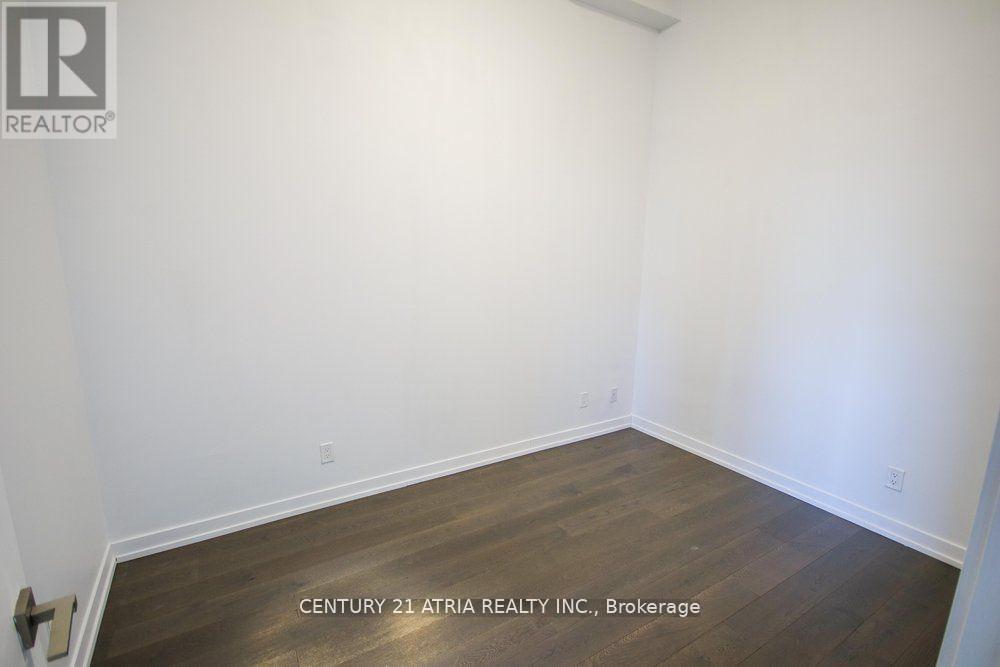 101 - 35 Wabash Avenue, Toronto, Ontario  M6R 0A9 - Photo 10 - W12896686