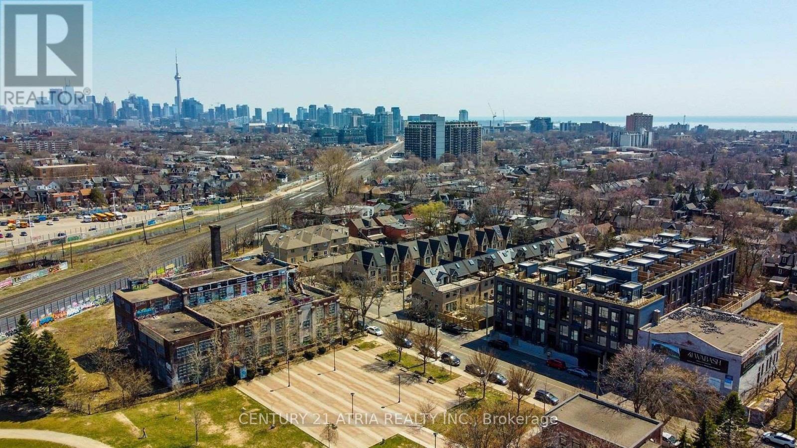 101 - 35 Wabash Avenue, Toronto, Ontario  M6R 0A9 - Photo 16 - W12896686