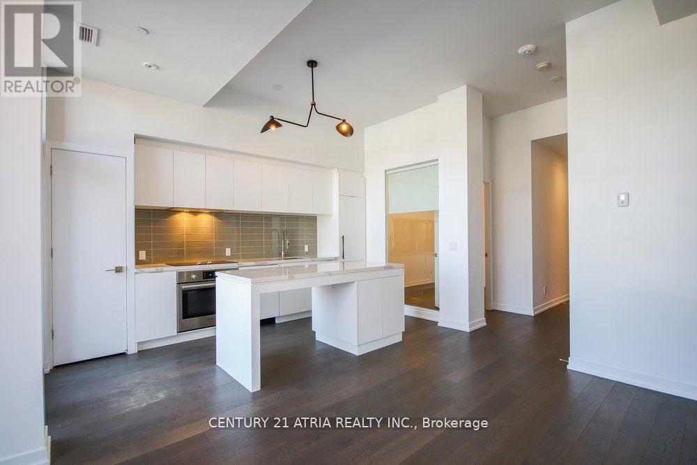 101 - 35 Wabash Avenue, Toronto, Ontario  M6R 0A9 - Photo 2 - W12896686