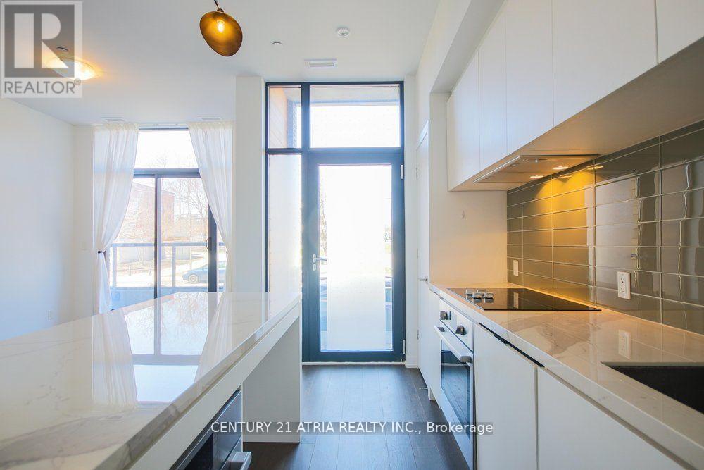 101 - 35 Wabash Avenue, Toronto, Ontario  M6R 0A9 - Photo 5 - W12896686