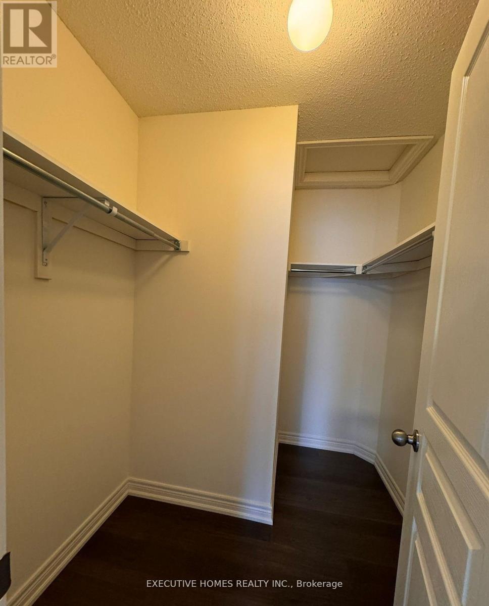 506 Threshing Mill Boulevard, Oakville, Ontario  L6H 0S9 - Photo 20 - W12896700