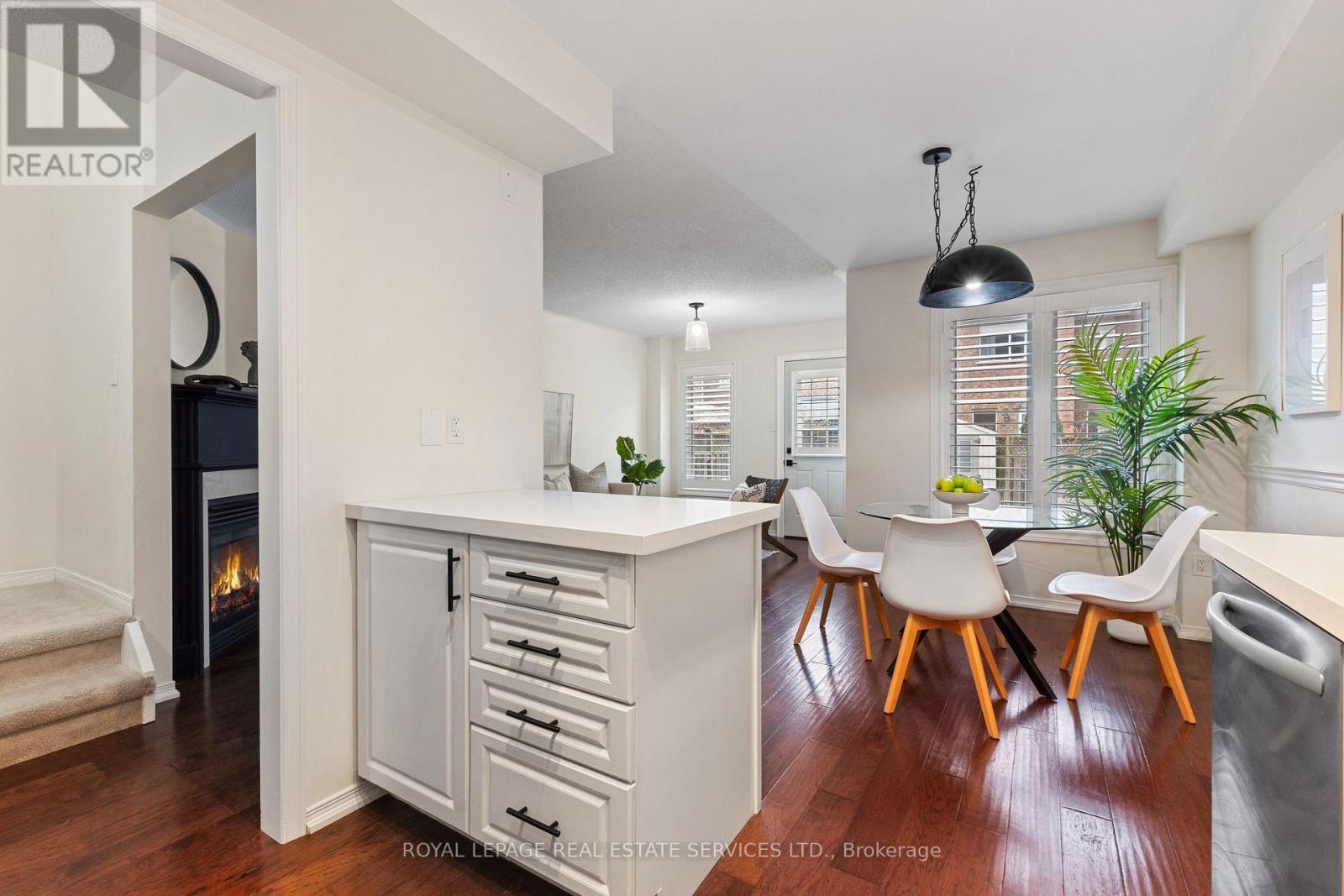 1824 Mccoy Avenue, Burlington, Ontario  L7L 7M1 - Photo 14 - W12896738