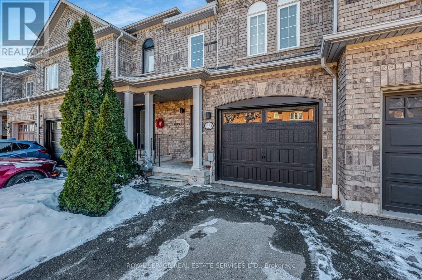 1824 Mccoy Avenue, Burlington, Ontario  L7L 7M1 - Photo 2 - W12896738