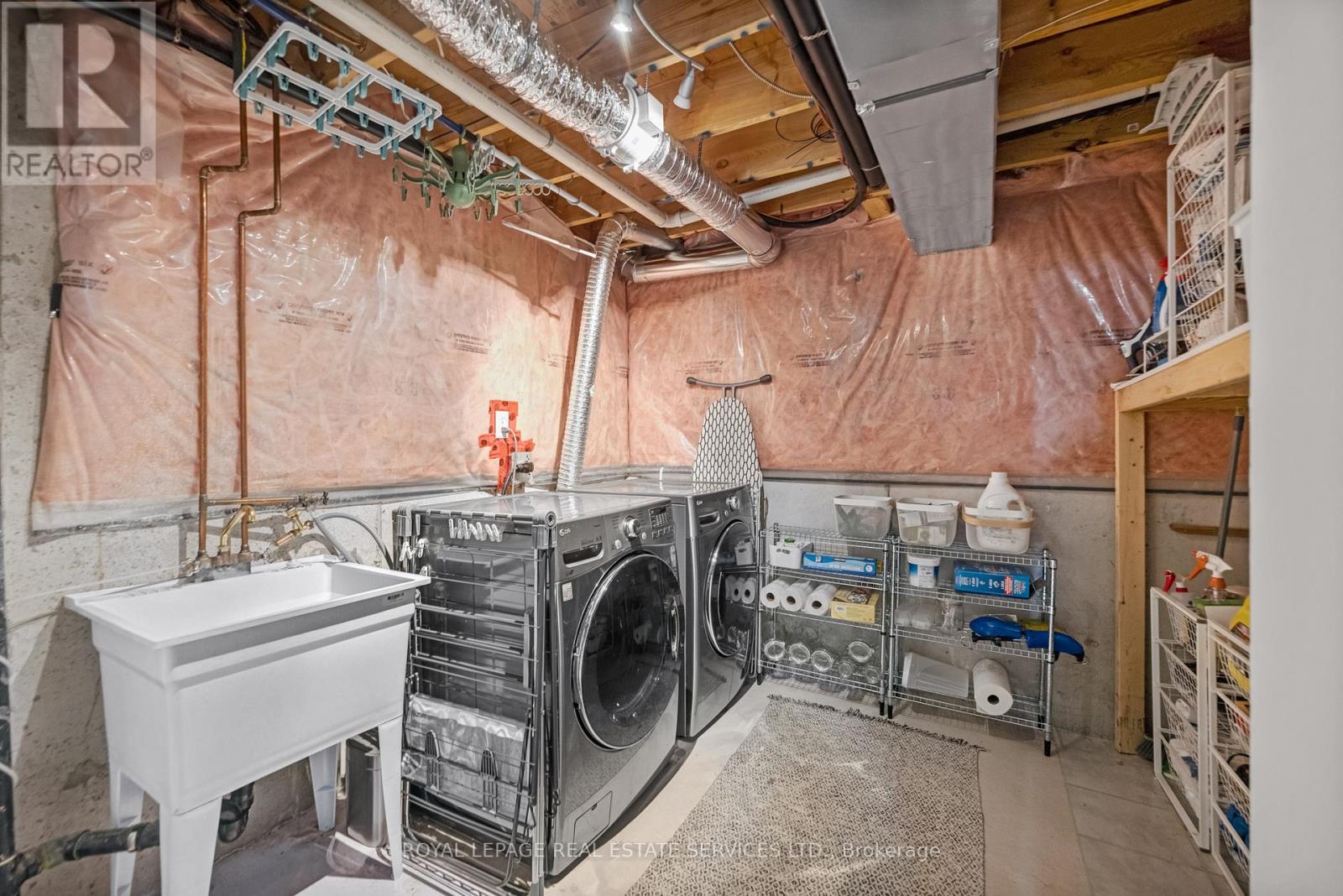 1824 Mccoy Avenue, Burlington, Ontario  L7L 7M1 - Photo 38 - W12896738