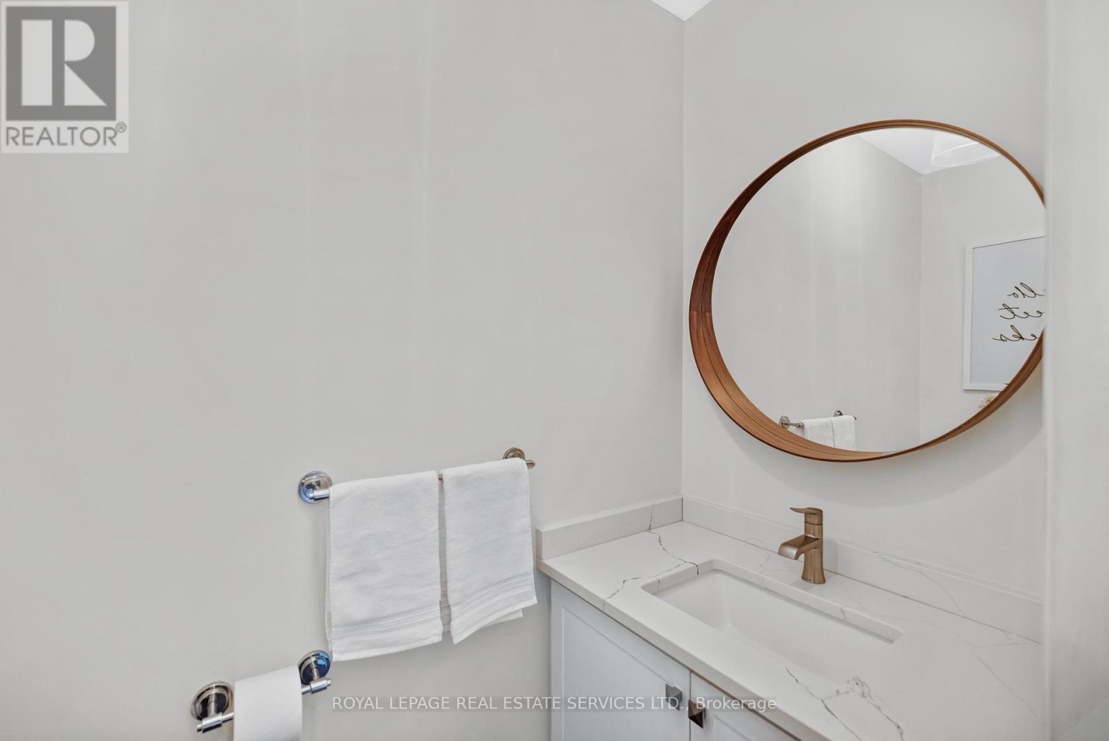 1824 Mccoy Avenue, Burlington, Ontario  L7L 7M1 - Photo 5 - W12896738