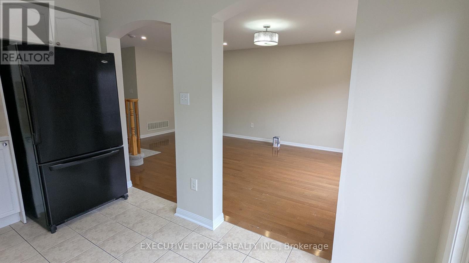 676 Hamilton Crescent, Milton, Ontario  L9T 6H1 - Photo 12 - W12896772