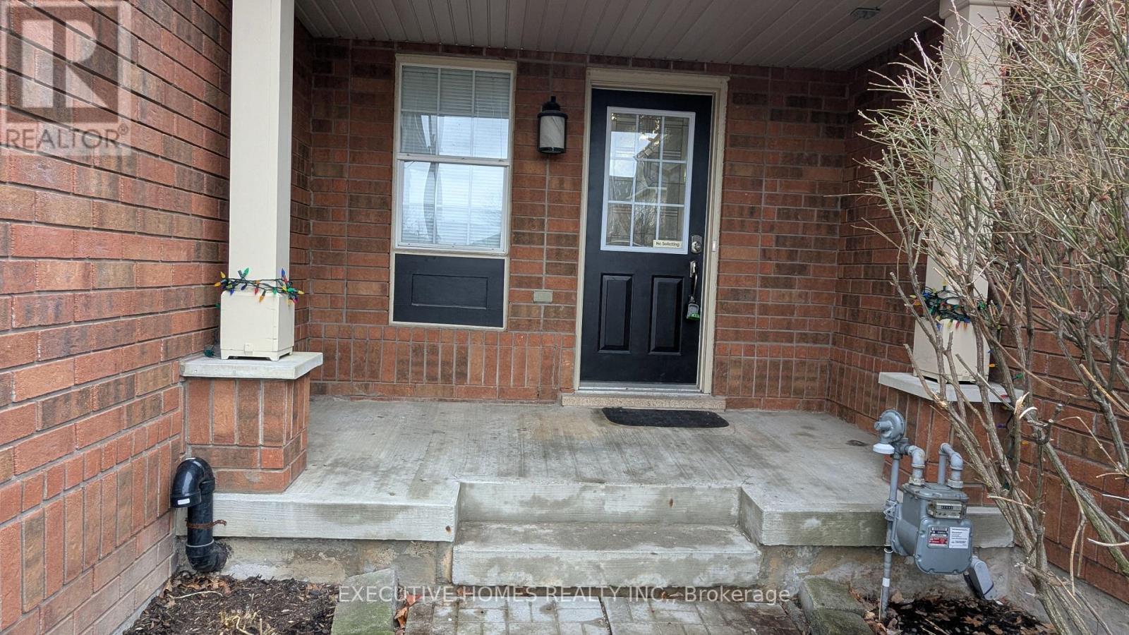 676 Hamilton Crescent, Milton, Ontario  L9T 6H1 - Photo 3 - W12896772