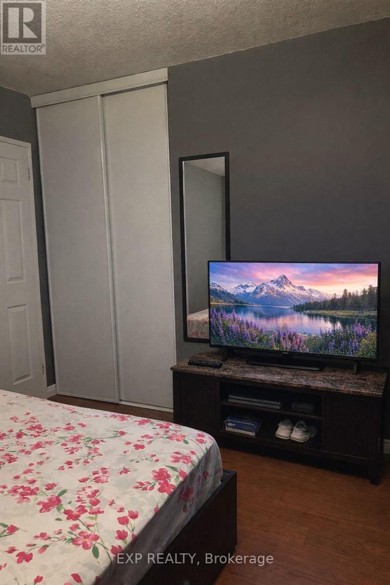 2009 - 236 Albion Road, Toronto, Ontario  M9W 6A6 - Photo 17 - W12896796