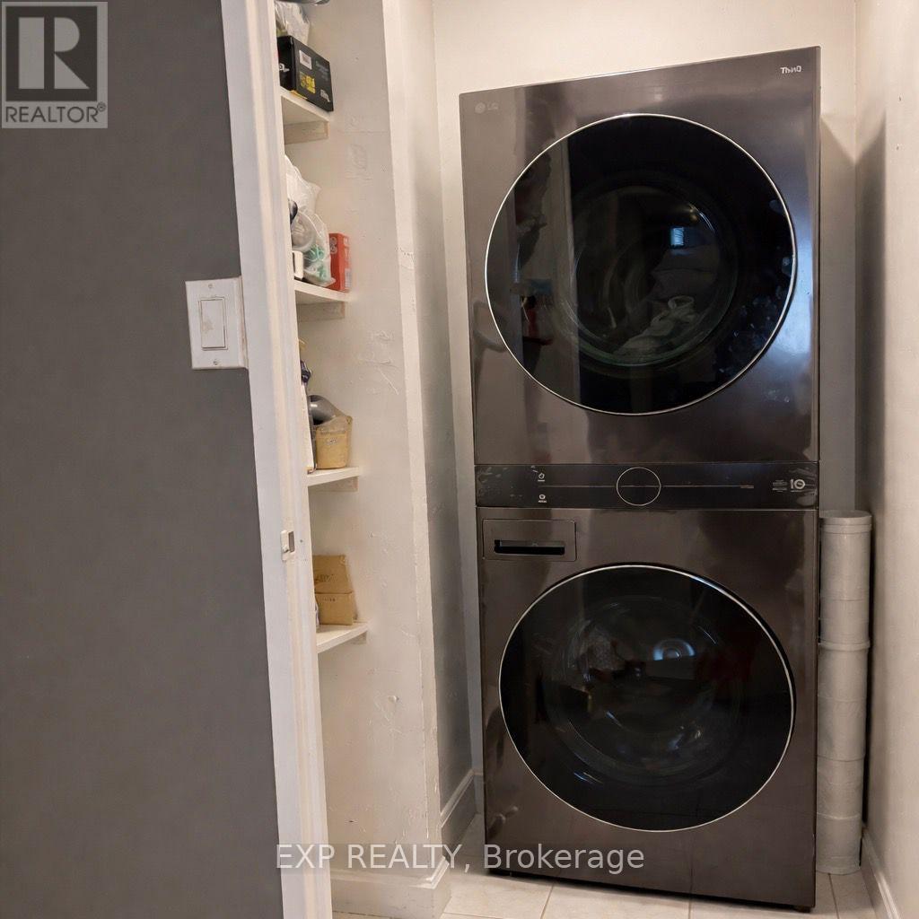 2009 - 236 Albion Road, Toronto, Ontario  M9W 6A6 - Photo 26 - W12896796