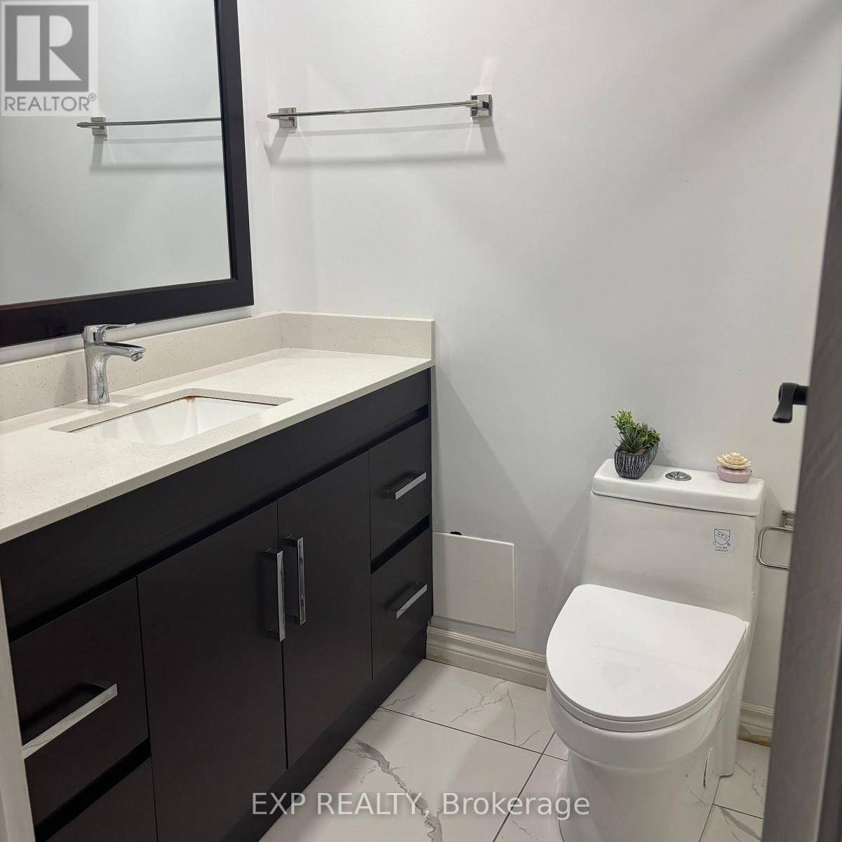 2009 - 236 Albion Road, Toronto, Ontario  M9W 6A6 - Photo 9 - W12896796