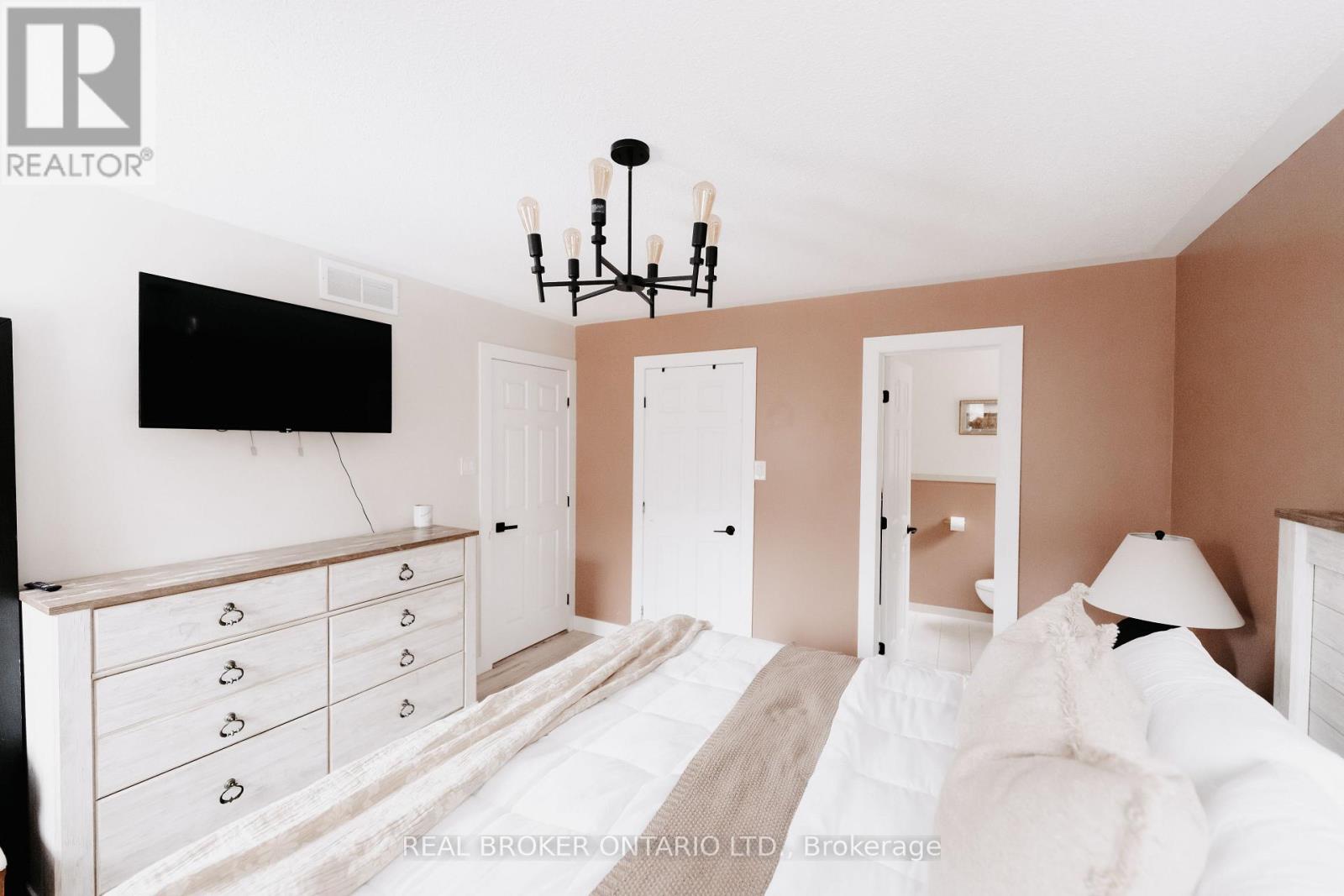 1391 Sutherland Drive, Ottawa, Ontario  K4M 1B3 - Photo 21 - X12895506