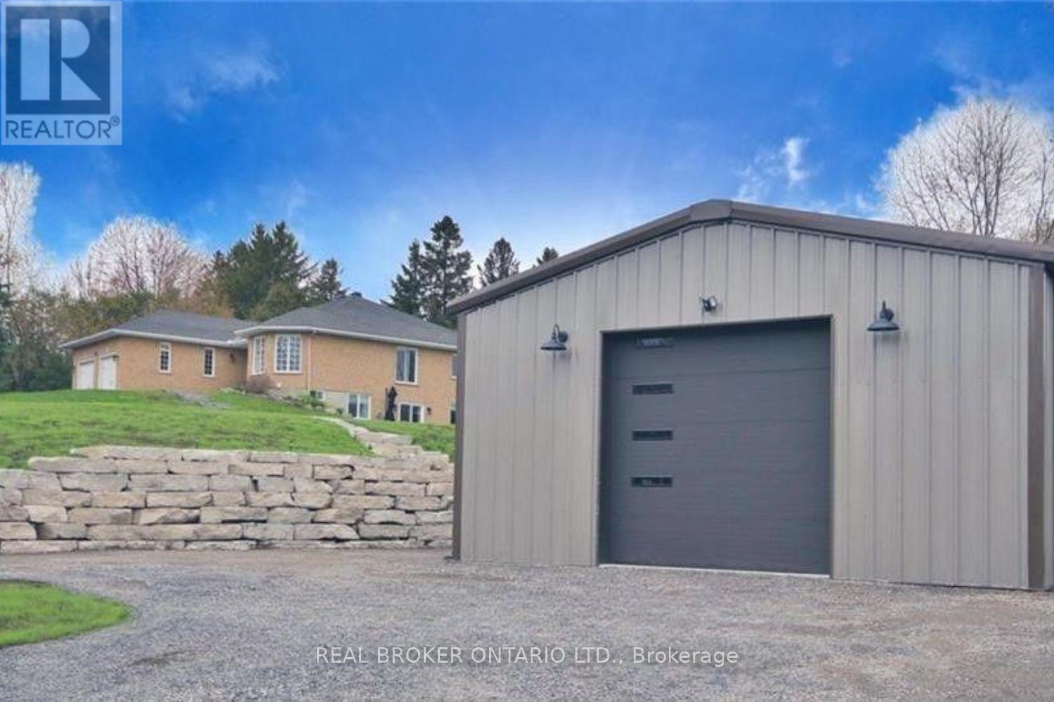 1391 Sutherland Drive, Ottawa, Ontario  K4M 1B3 - Photo 4 - X12895506