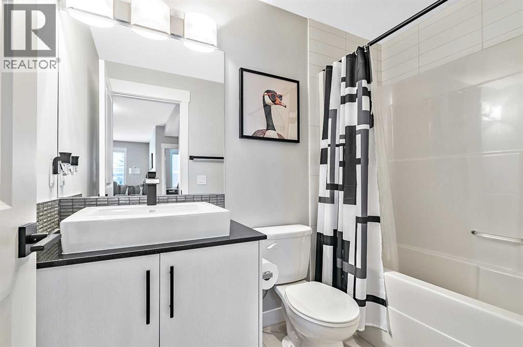 1, 67 West Coach Manor Sw, Calgary, Alberta  T3H 1R7 - Photo 18 - A2273949