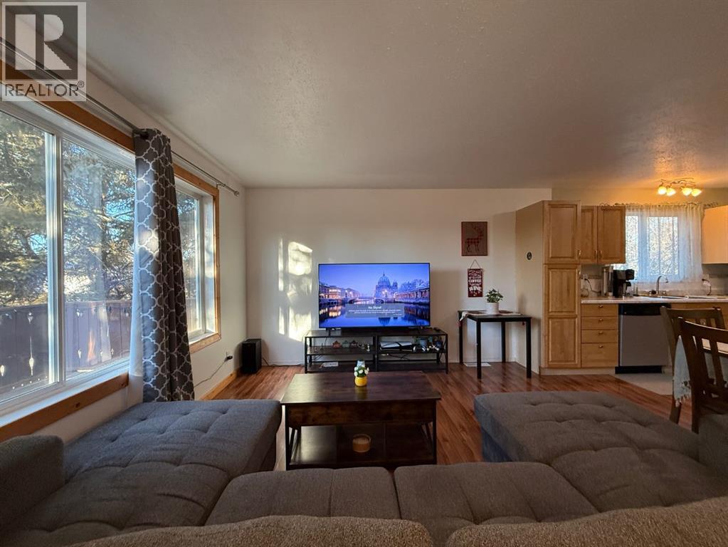 4845 56th Avenue, High Prairie, Alberta  T0G 1E0 - Photo 5 - A2272386