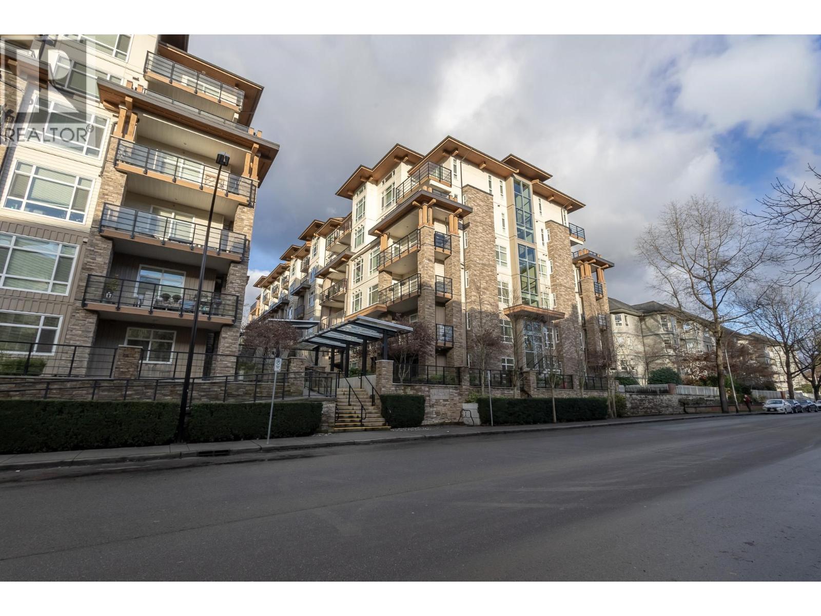 611 2465 WILSON AVENUE, Port Coquitlam