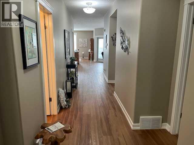 204, 85 Terrace Drive Ne, Medicine Hat, Alberta  T1C 0B1 - Photo 5 - A2294012