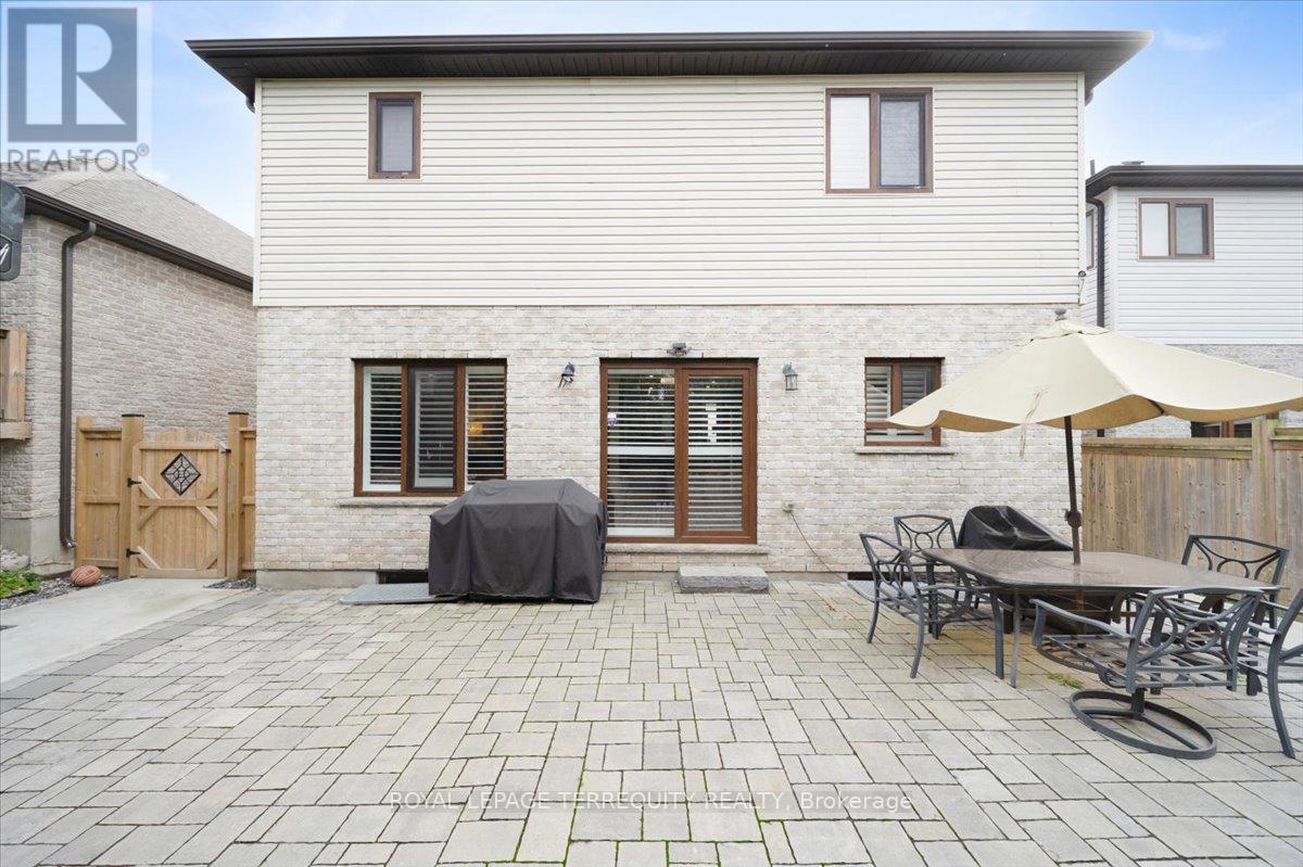 131 Maple Bush Drive, Cambridge, Ontario  N1T 0B7 - Photo 42 - X12896662