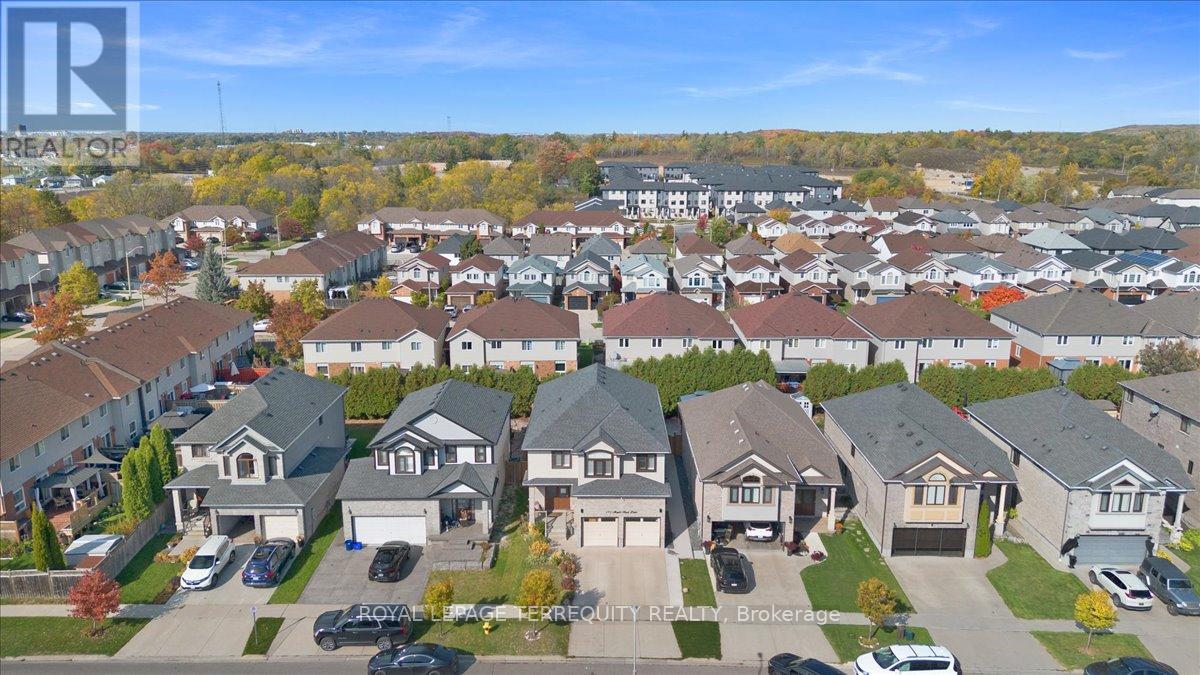 131 Maple Bush Drive, Cambridge, Ontario  N1T 0B7 - Photo 45 - X12896662