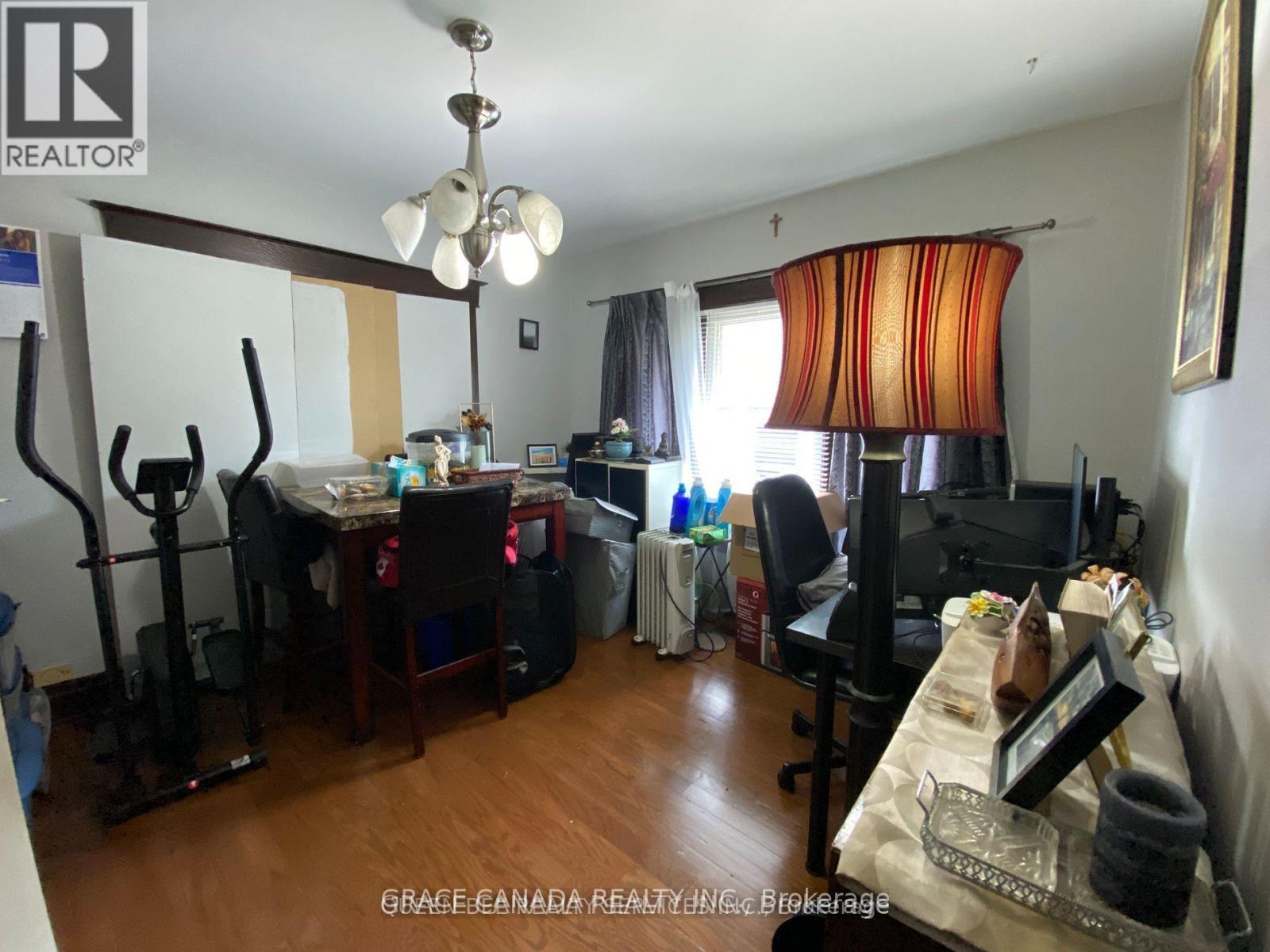 Main Level - 4765 Sixth Avenue, Niagara Falls (Cherrywood), Ontario  L2E 4T6 - Photo 8 - X12896692