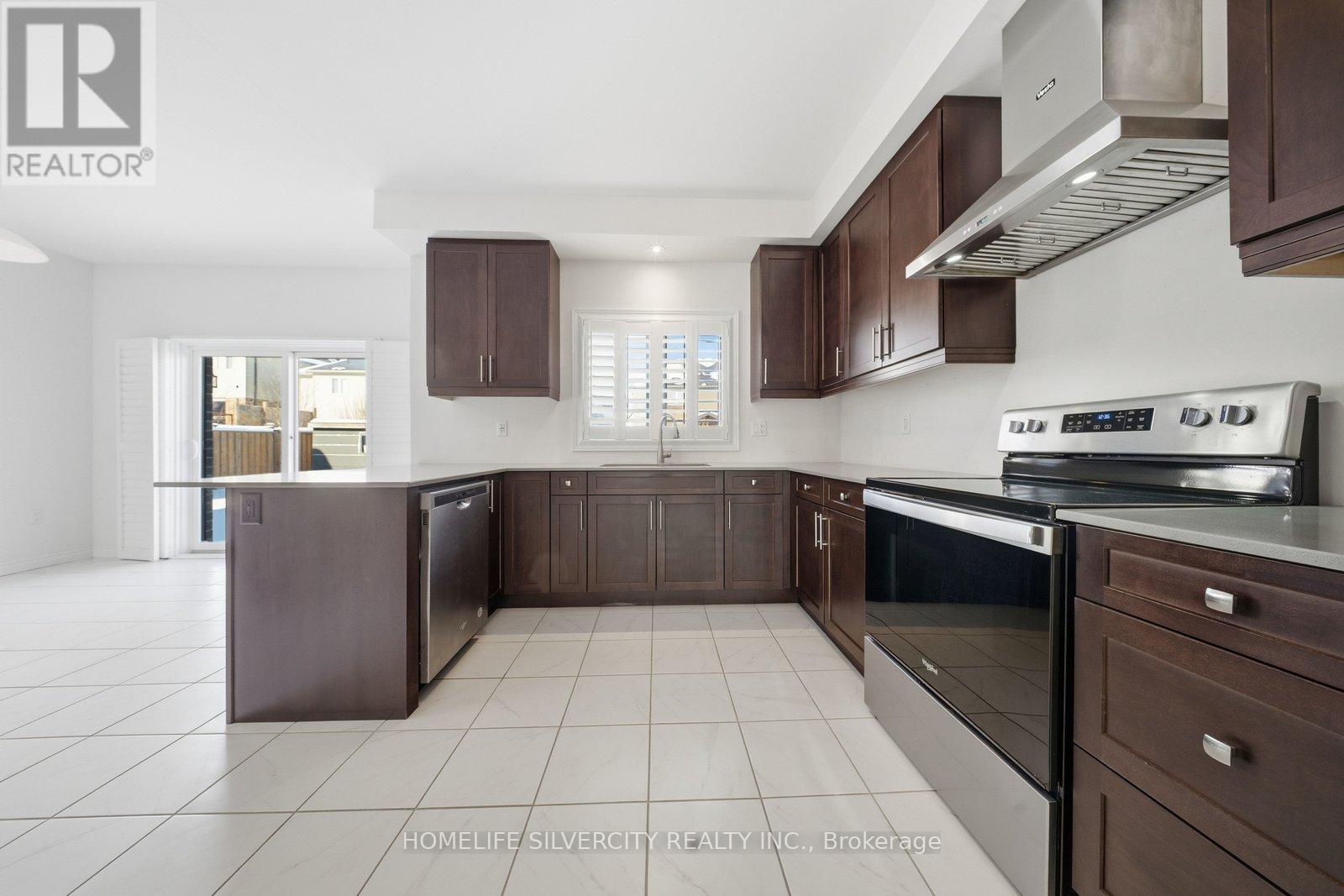 38 Mcgovern Lane, Brant, Ontario  N3L 0K3 - Photo 10 - X12896724