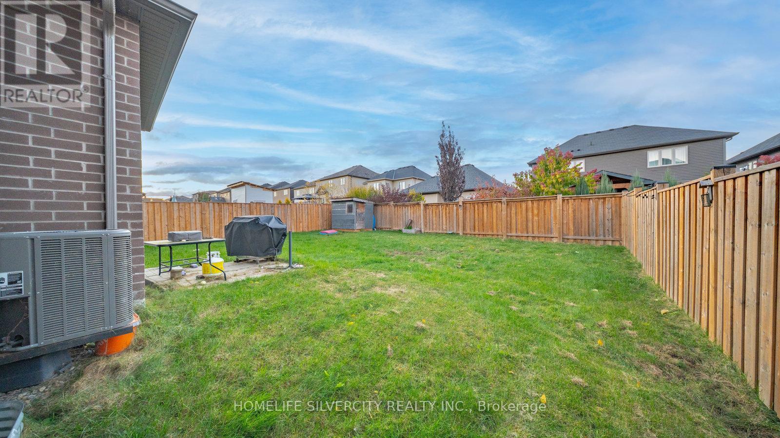 38 Mcgovern Lane, Brant, Ontario  N3L 0K3 - Photo 33 - X12896724