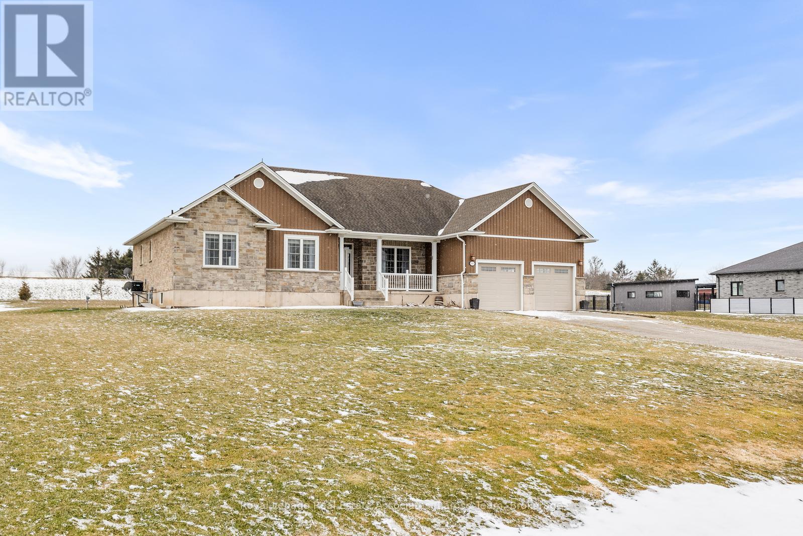 5484 Attema Crescent, West Lincoln, Ontario  L0R 1Y0 - Photo 2 - X12896822