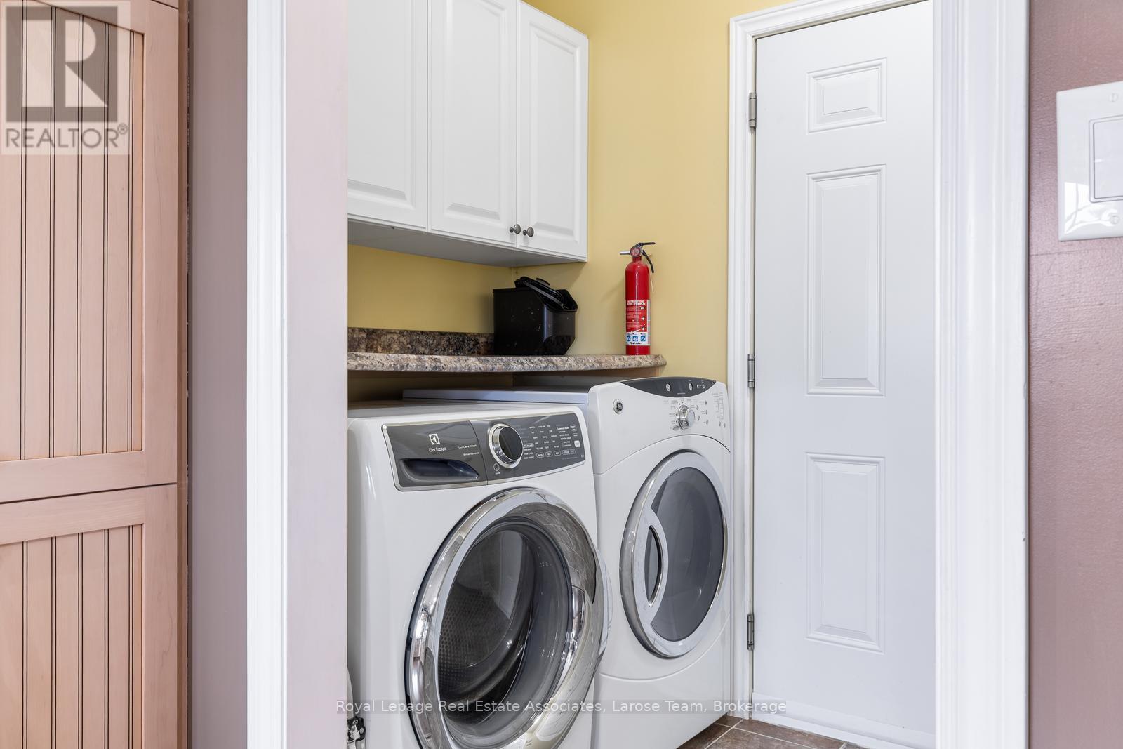 5484 Attema Crescent, West Lincoln, Ontario  L0R 1Y0 - Photo 21 - X12896822